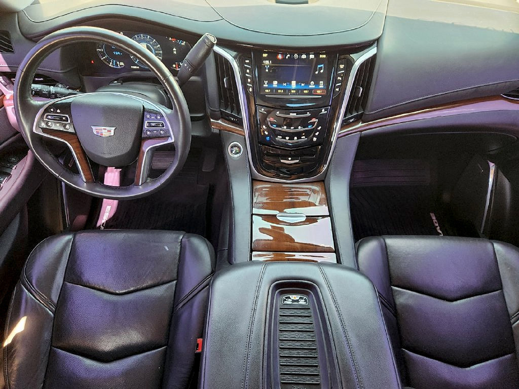 Used 2020 Cadillac Escalade 2WD w/ LPO, Radiant Package image 25