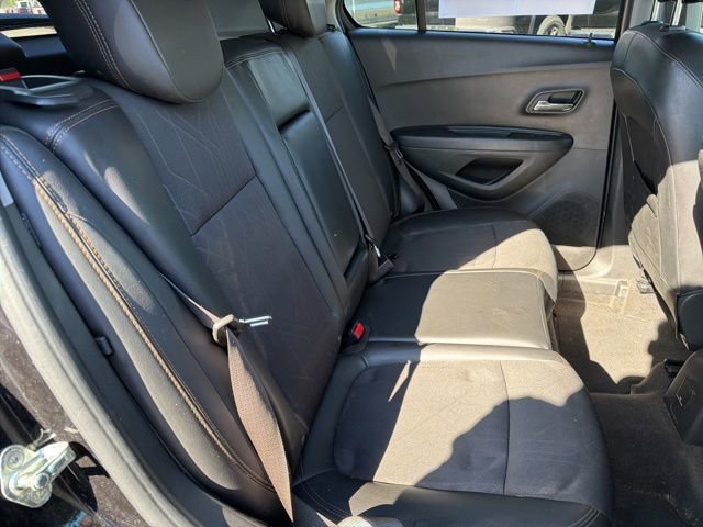 Used 2019 Chevrolet Trax LT w/ LT Convenience Package AWD/4WD image 13