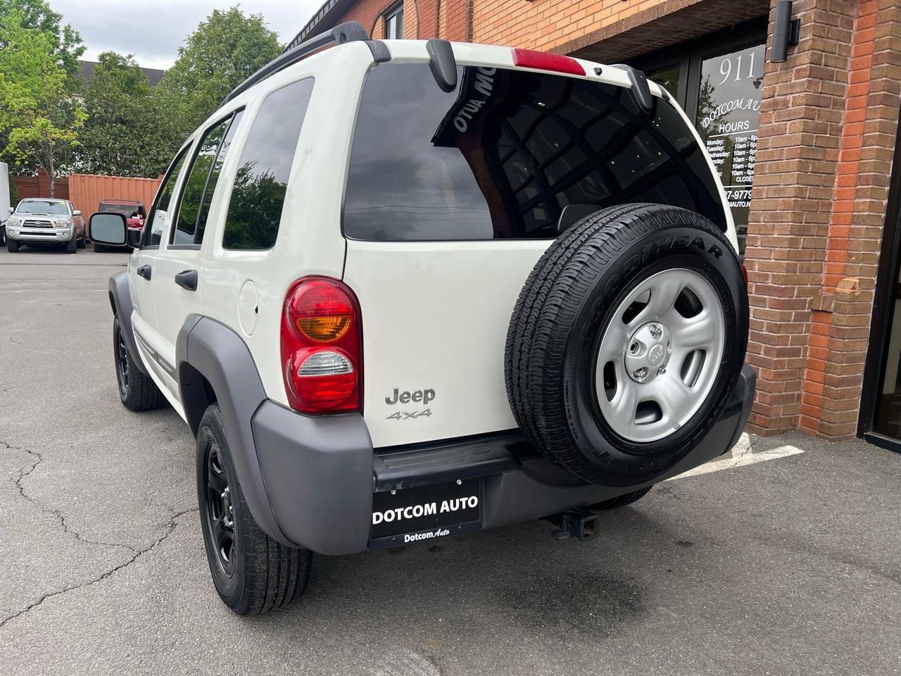 Used 2004 Jeep Liberty Sport w/ PWR Convenience Group AWD/4WD image 7