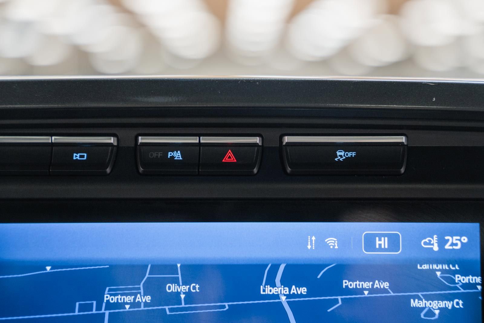 Certified 2022 Ford F150 Lariat w/ Equipment Group 502A High image 30