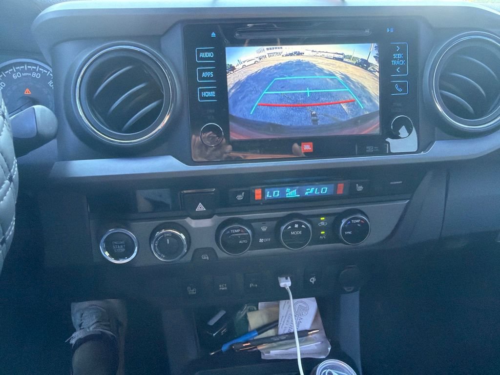 Used 2017 Toyota Tacoma SR5 AWD/4WD image 11