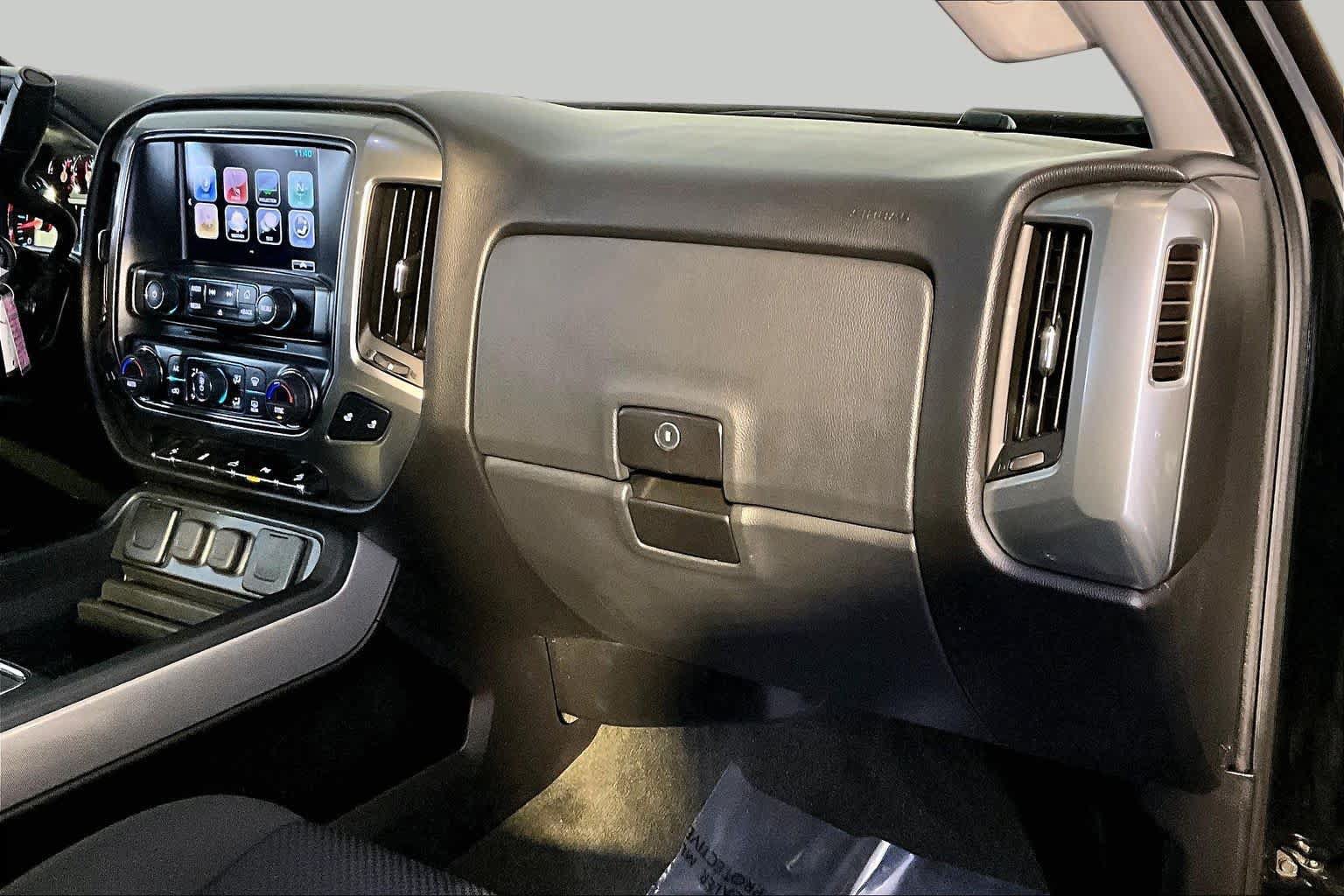 Used 2017 Chevrolet Silverado 1500 LT w/ Midnight Edition AWD/4WD image 19