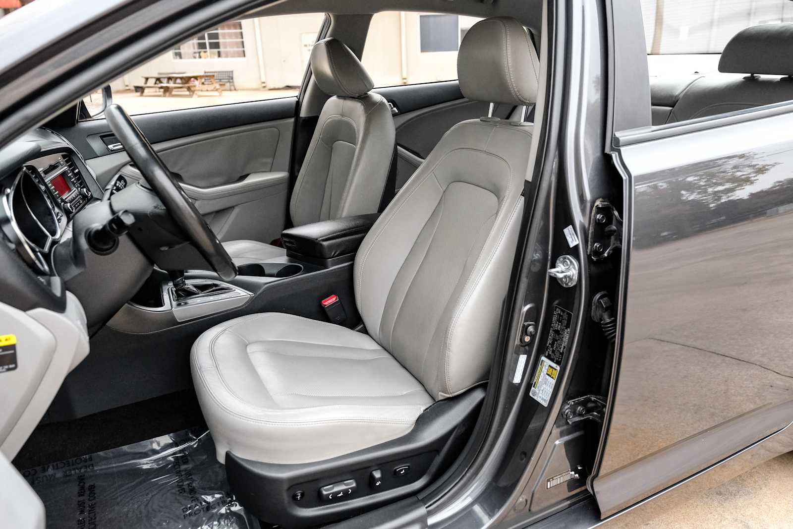 Used 2011 Kia Optima EX image 29