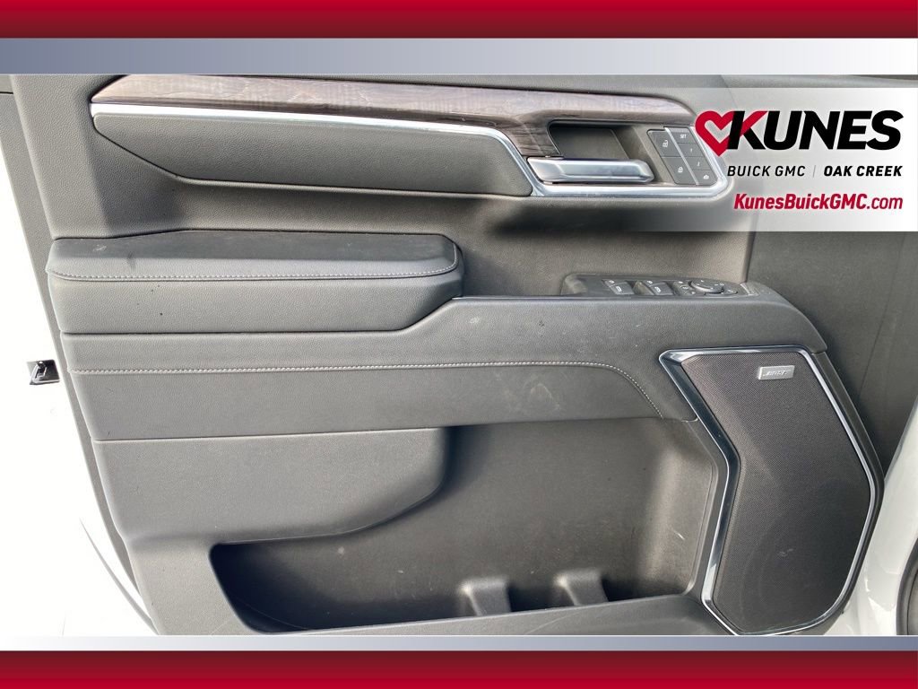 Used 2024 Chevrolet Silverado 2500 LTZ w/ LTZ Plus Package image 7