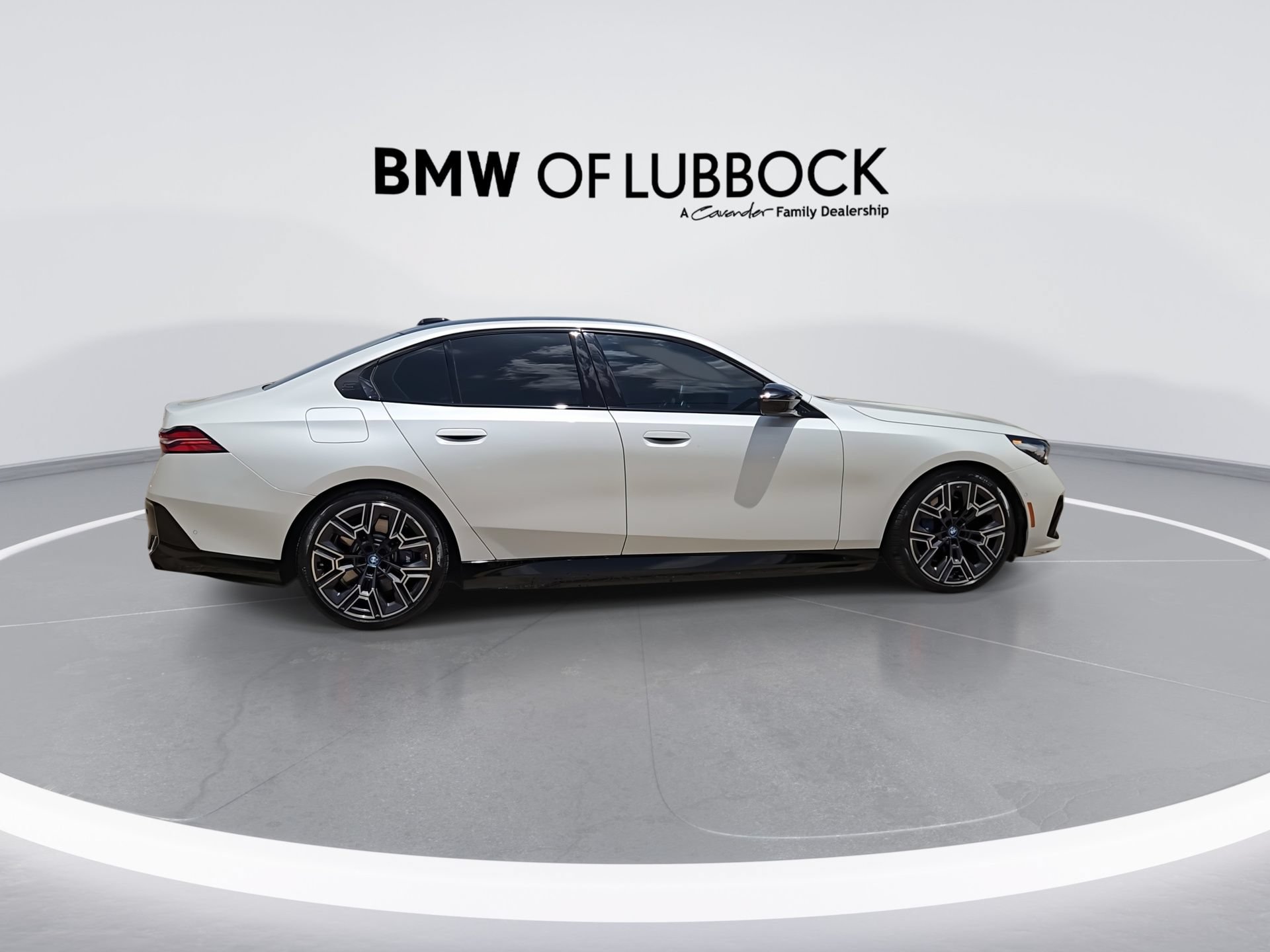 Used 2024 BMW i5 M60 w/ Premium Package AWD/4WD image 9