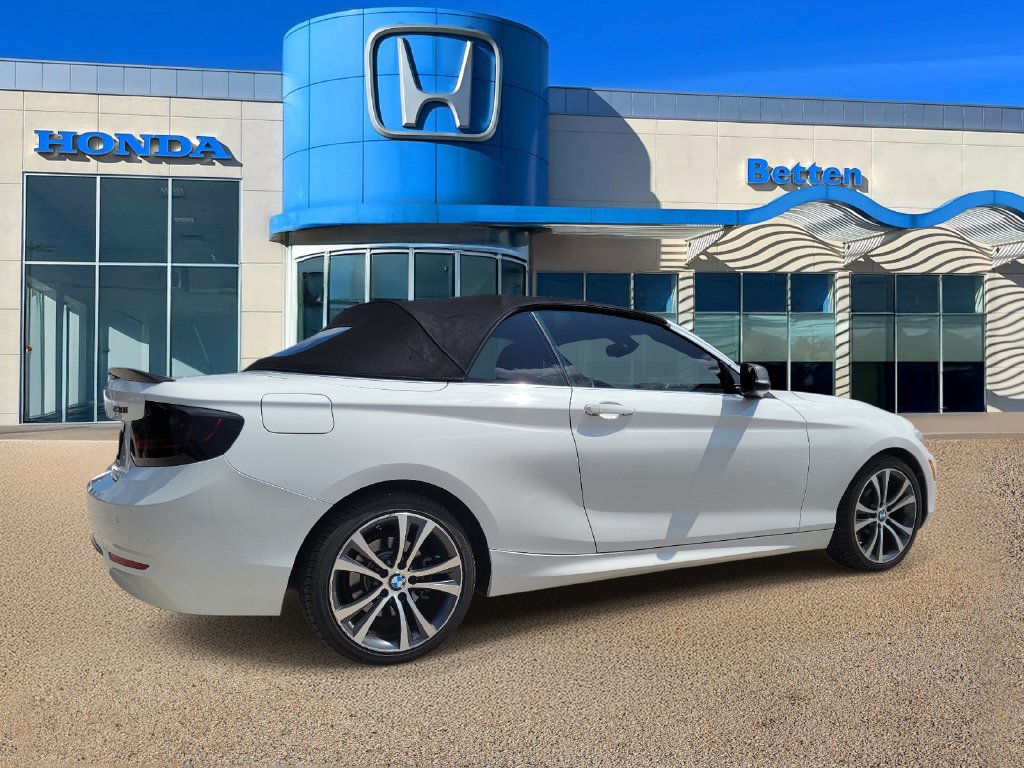 Used 2017 BMW 230i Convertible w/ Premium Package RWD image 4