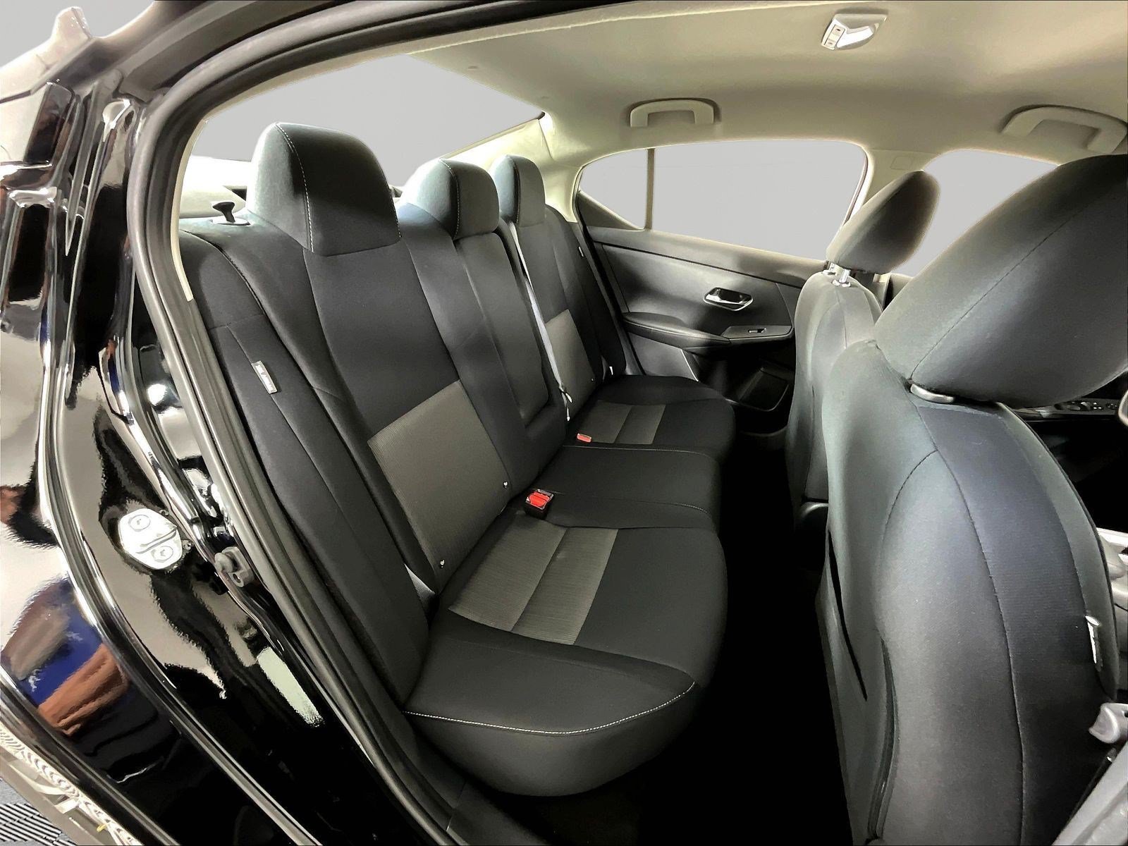 Certified 2022 Nissan Sentra SV w/ Trunk Package FWD image 25