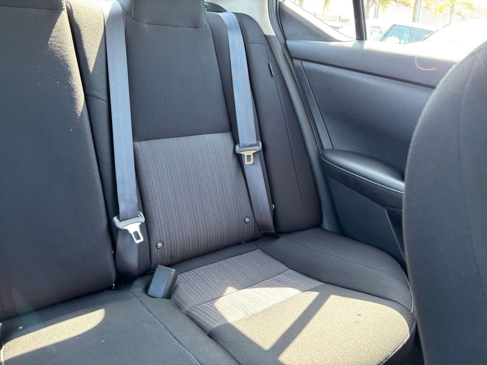 Used 2025 Nissan Sentra SV FWD image 35