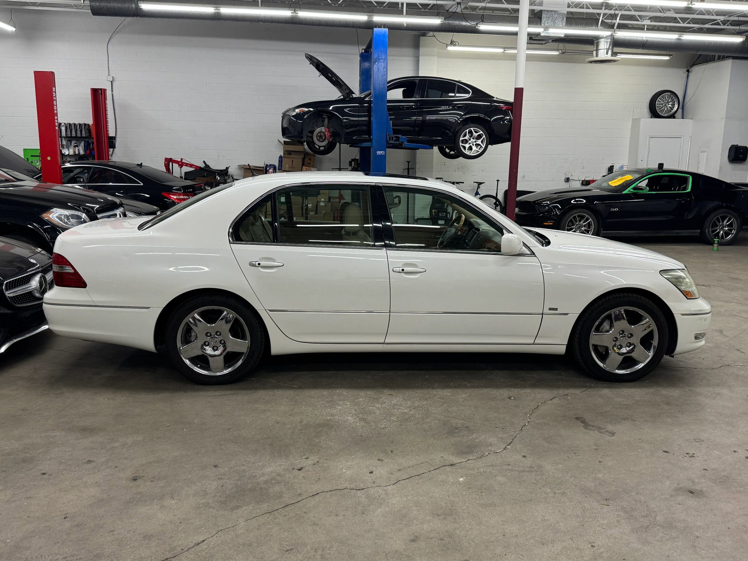 Used 2006 Lexus LS 430 RWD image 8