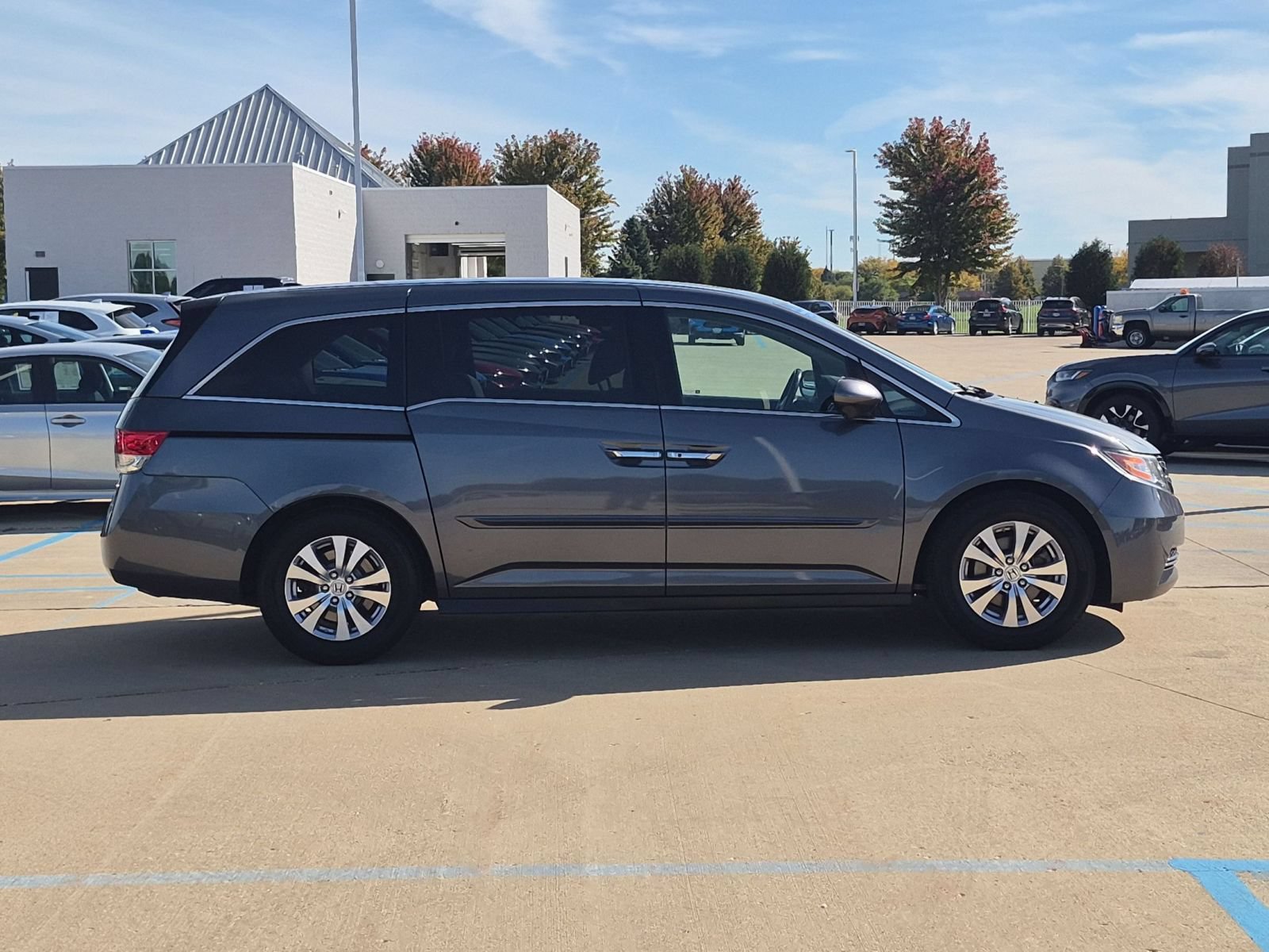 Used 2016 Honda Odyssey EX-L image 5