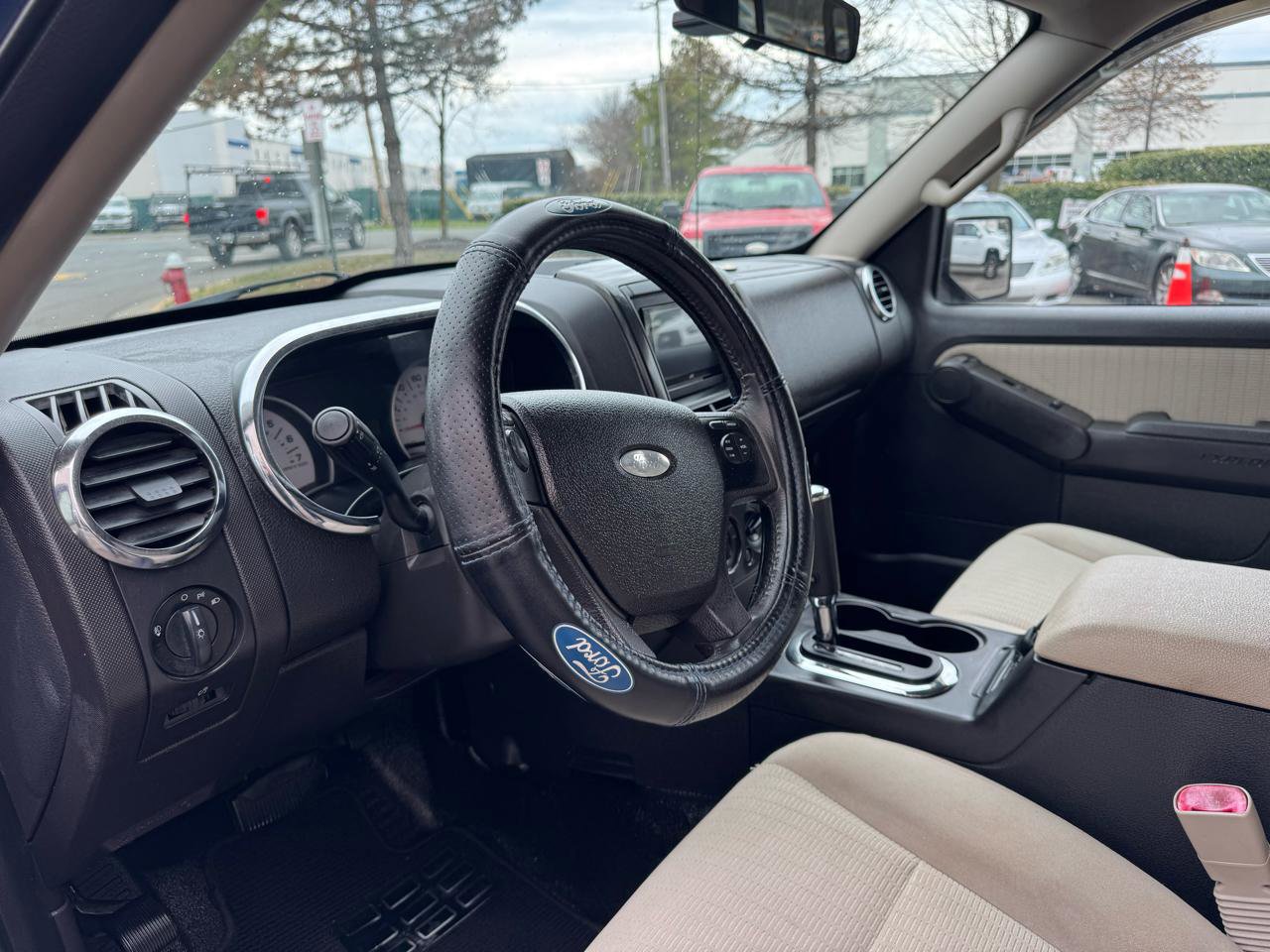 Used 2008 Ford Explorer Sport Trac XLT image 11