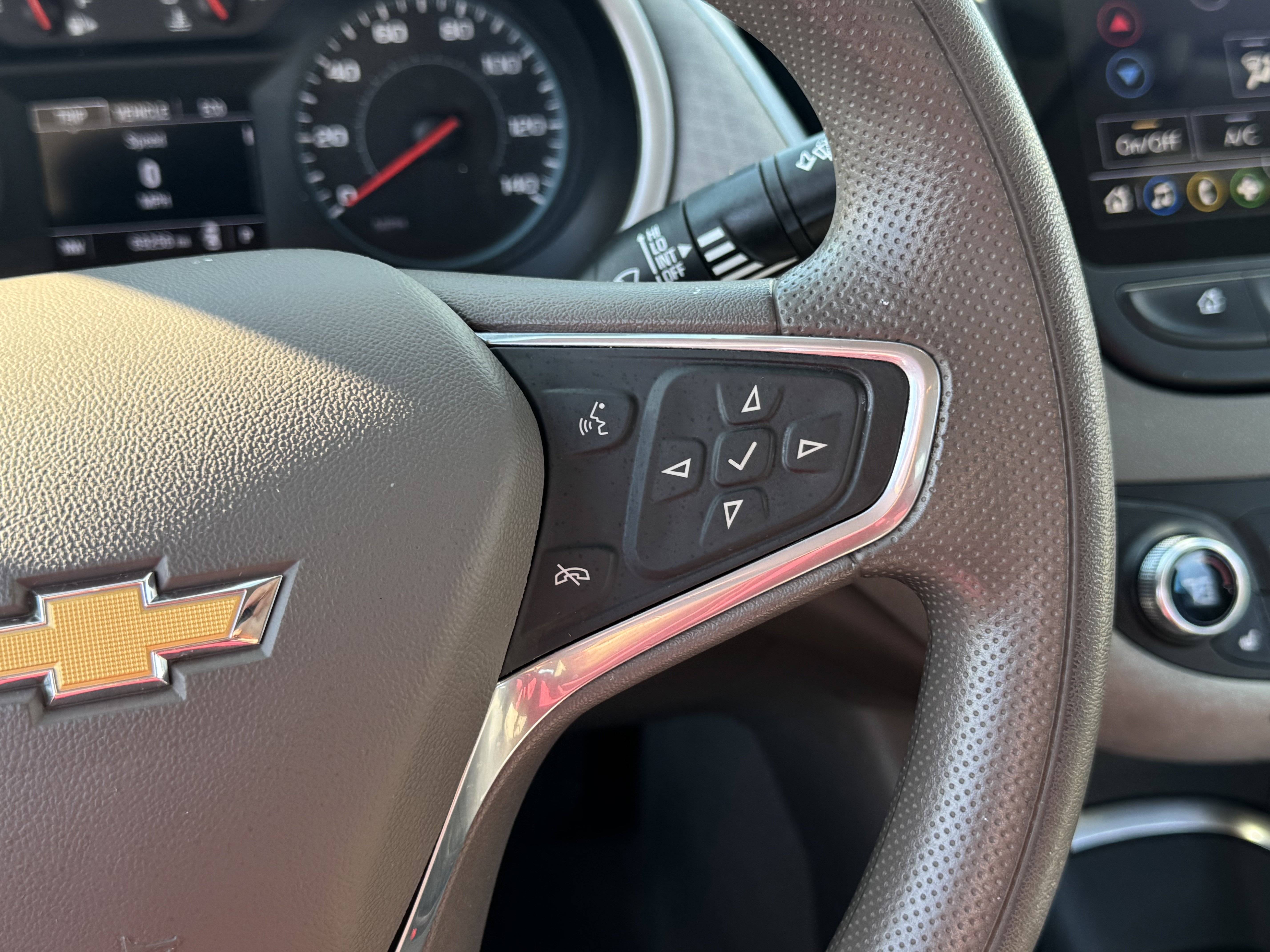 Used 2022 Chevrolet Malibu LT image 21