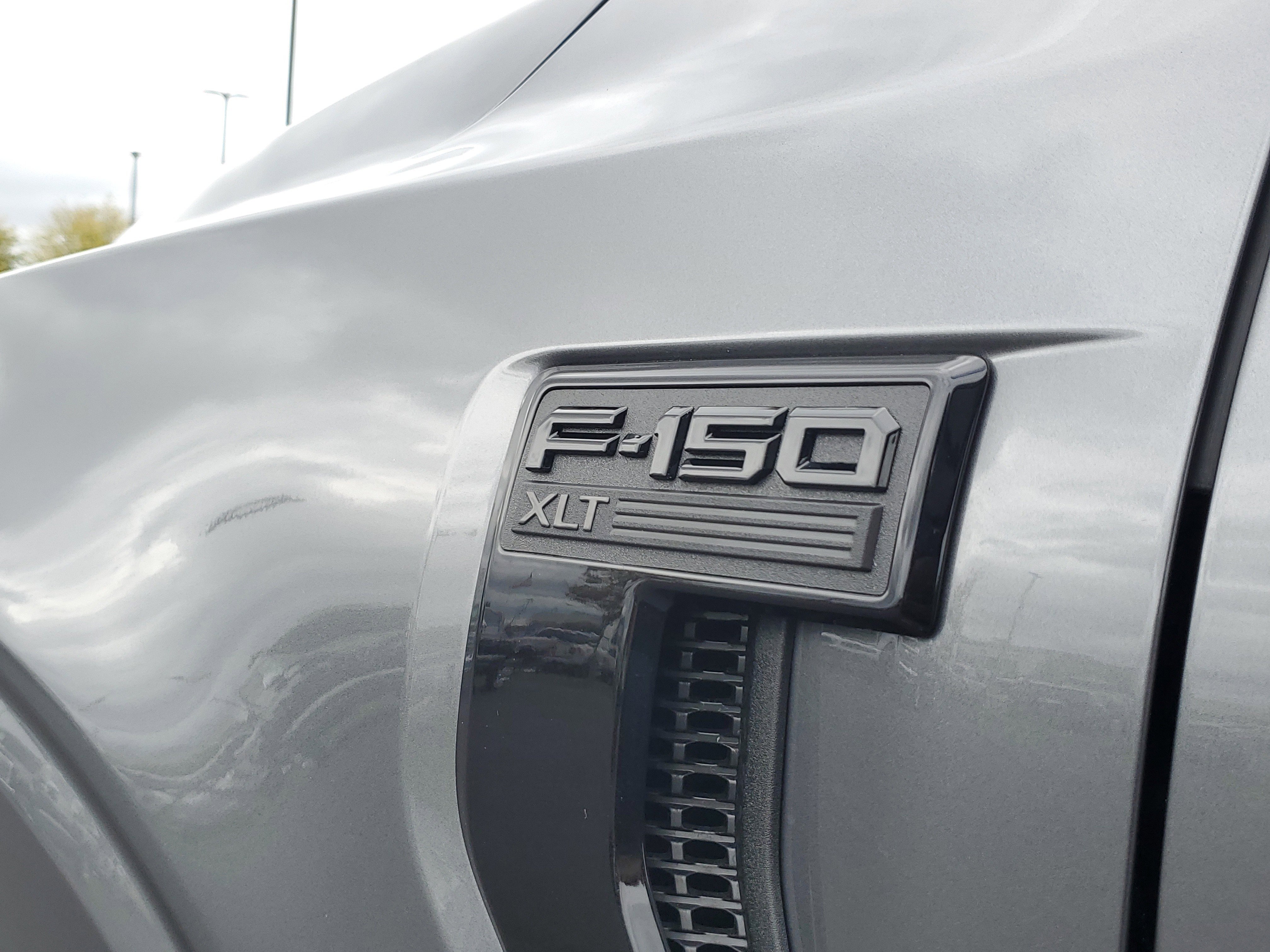 New 2025 Ford F150 XLT w/ Equipment Group 303A High image 6