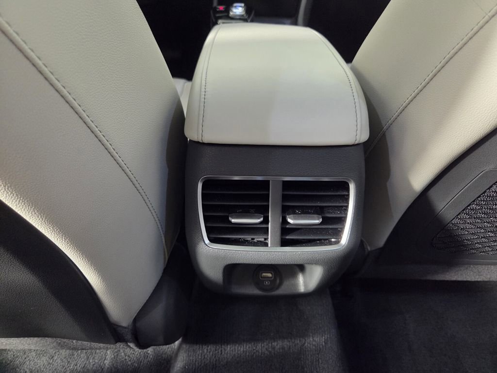 Used 2023 Hyundai Sonata Limited FWD image 28