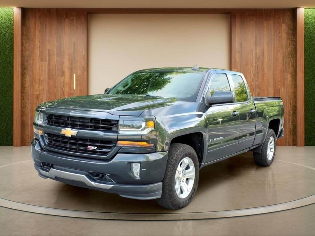 Used 2018 Chevrolet Silverado 1500 LT w/ All Star Edition AWD/4WD image 27