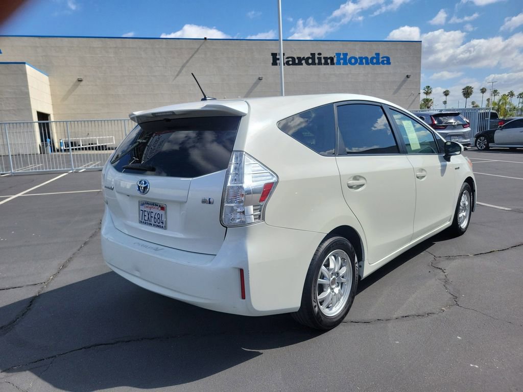 Used 2014 Toyota Prius V Three image 5