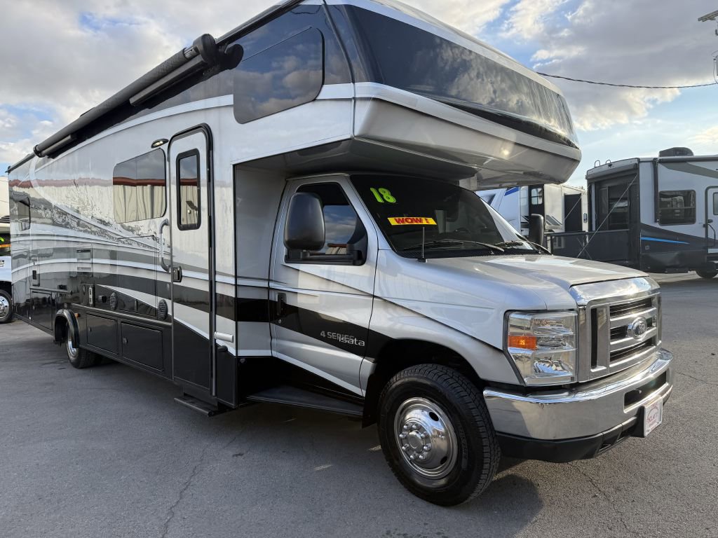 Used 2017 Ford E-450 and Econoline 450 Super Duty w/ Motorhome Prep Package image 37