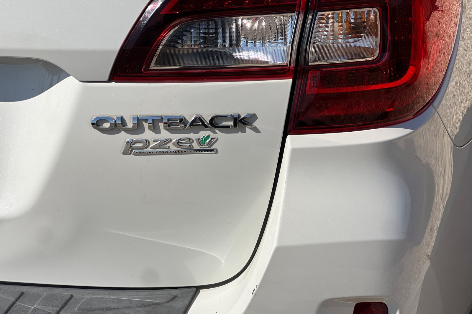 Used 2015 Subaru Outback 2.5i Limited AWD/4WD image 27