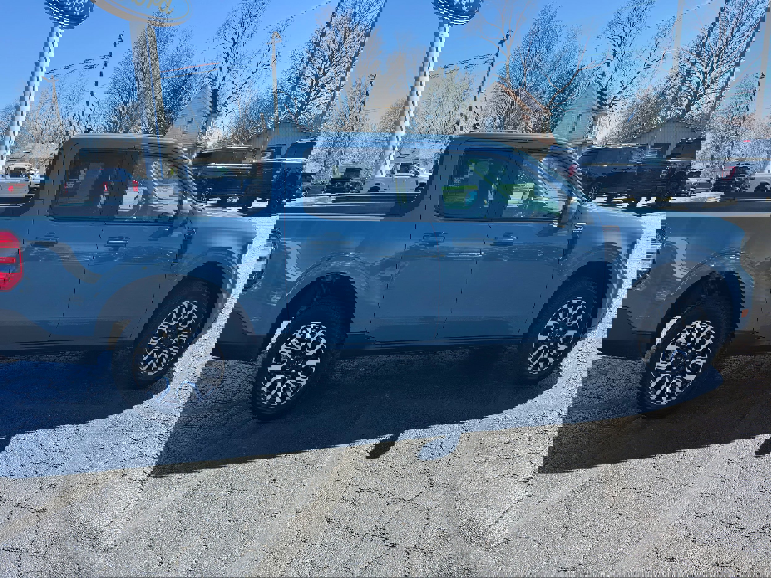 Used 2022 Ford Maverick Lariat image 6