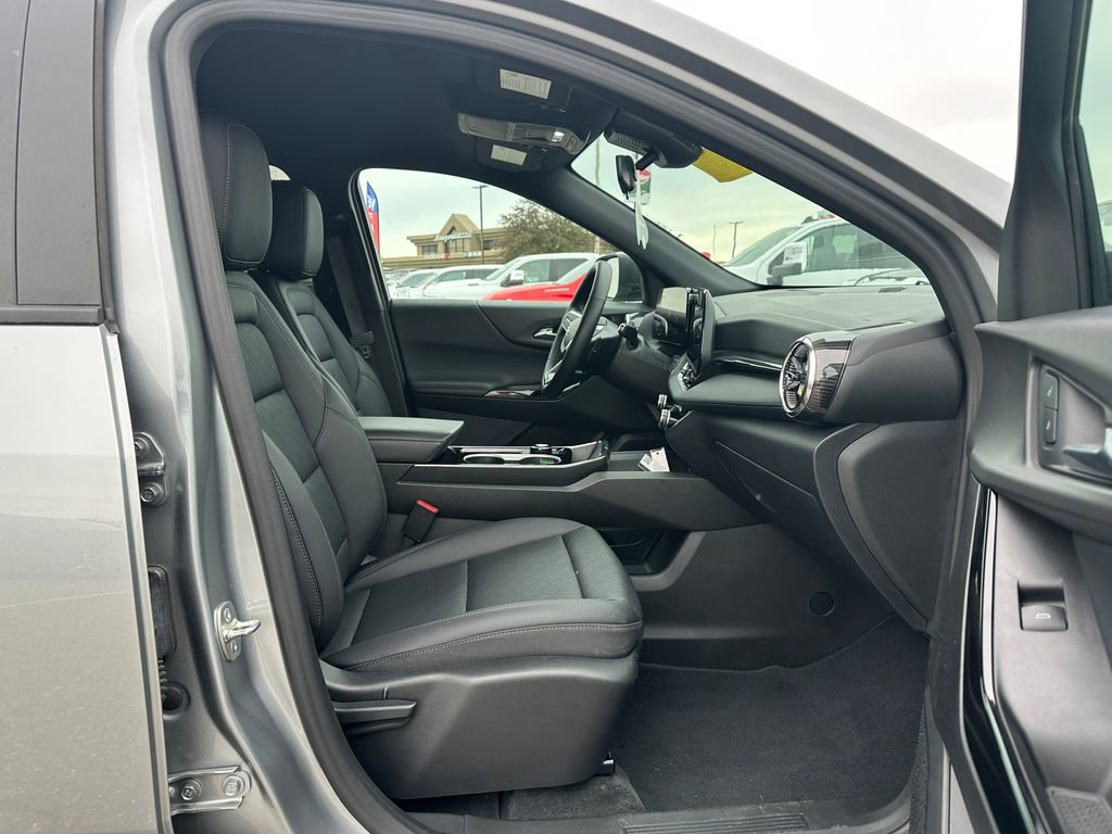 Certified 2026 Chevrolet Equinox LT w/ Convenience Package II AWD/4WD image 14