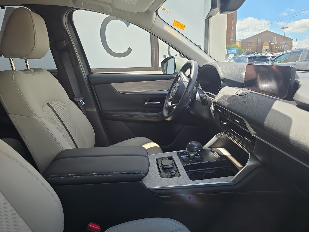 Used 2024 MAZDA CX-90 3.3 Turbo w/ Premium Package AWD/4WD image 7