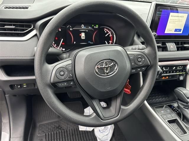 Used 2025 Toyota RAV4 LE FWD image 15