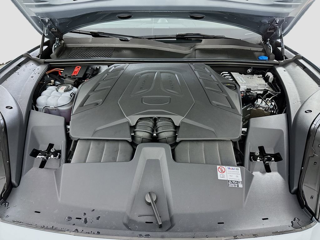 Used 2024 Porsche Cayenne S image 32