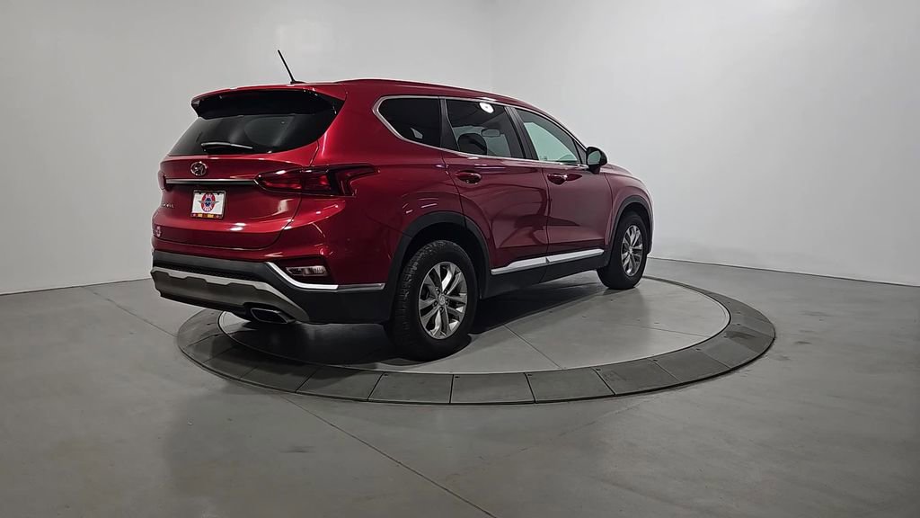Used 2020 Hyundai Santa Fe SE image 5