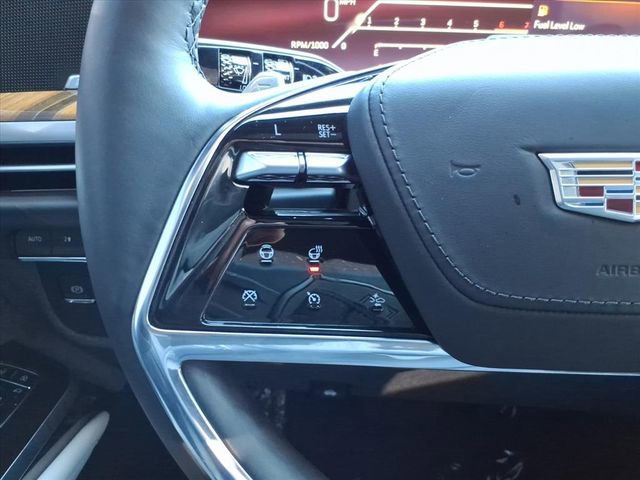 Used 2025 Cadillac Escalade Sport Platinum w/ LPO, ONYX Package image 35