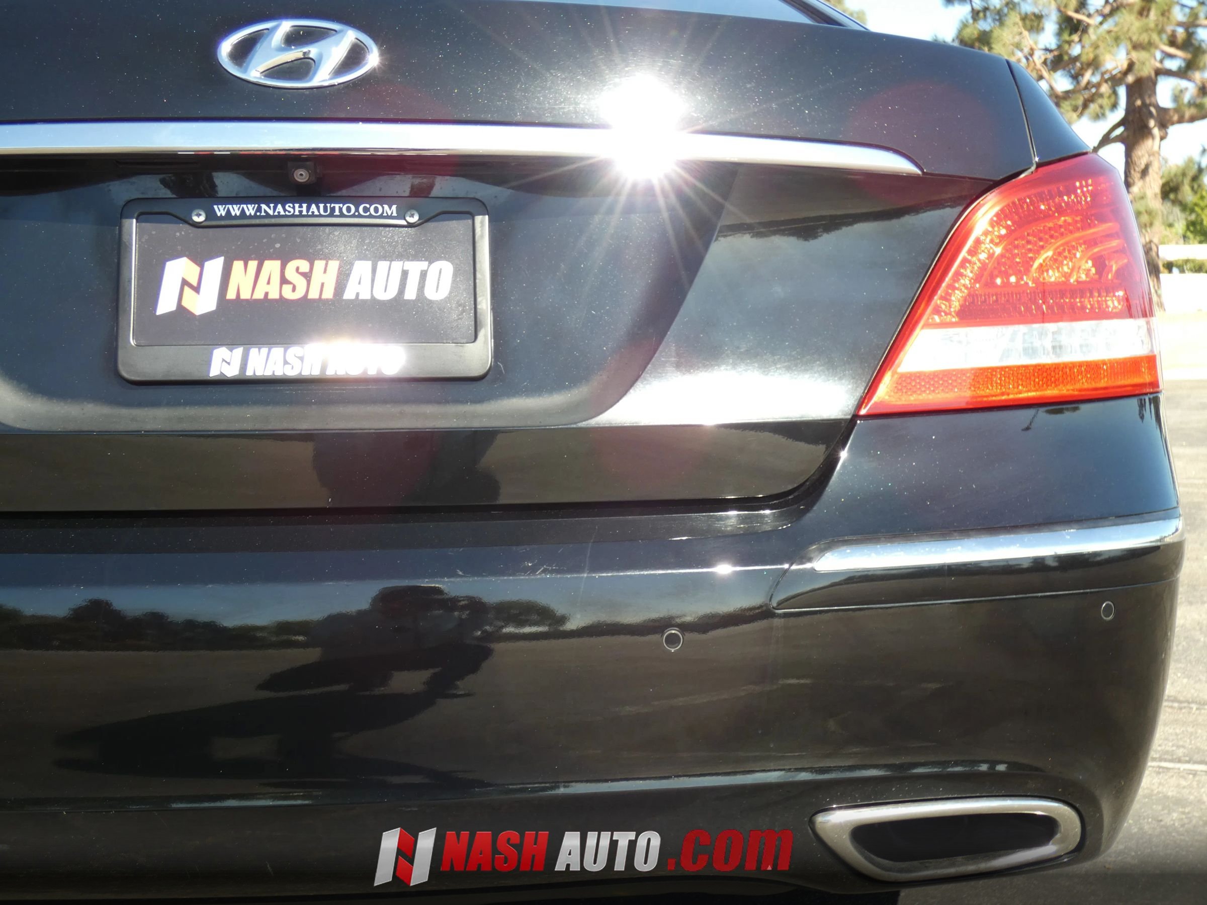 Used 2013 Hyundai Equus Signature RWD image 9