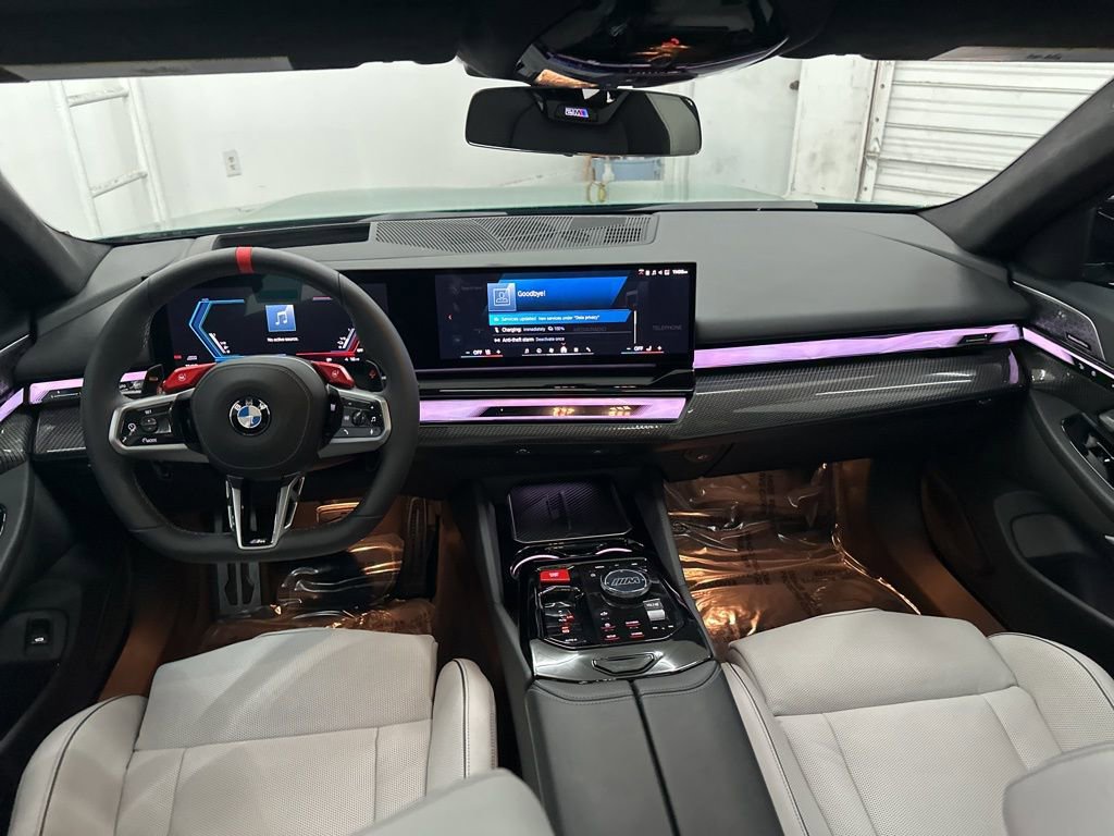Used 2026 BMW M5 w/ Executive Package image 22