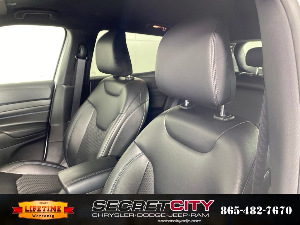 New 2026 Jeep Compass Latitude AWD/4WD image 10