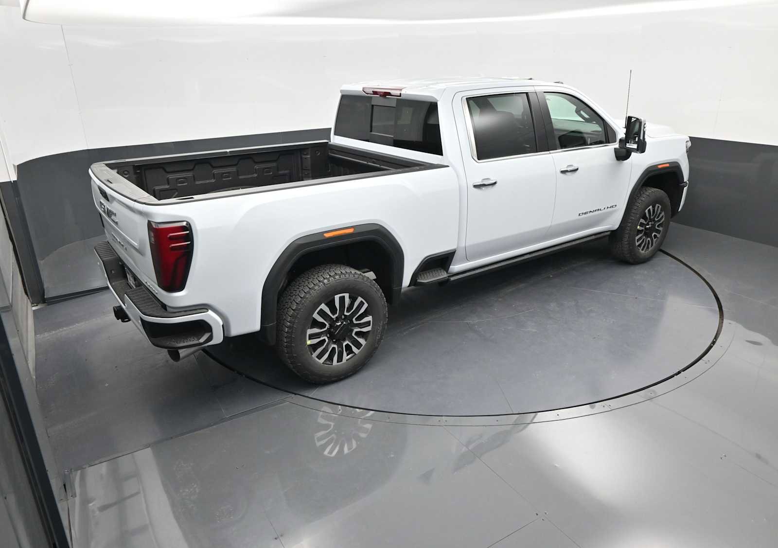 New 2026 GMC Sierra 2500 Denali Ultimate image 33