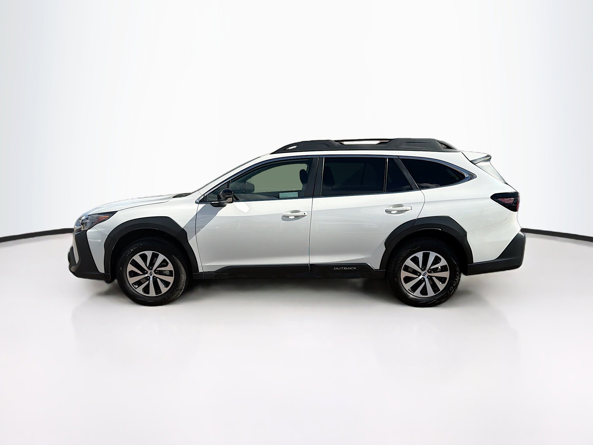 Used 2025 Subaru Outback Premium AWD/4WD image 4