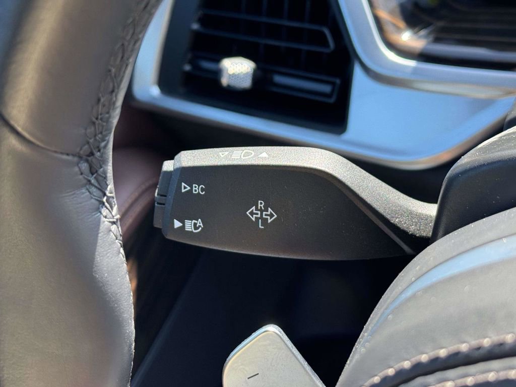 Used 2024 BMW X5 sDrive40i w/ M Sport Package image 23