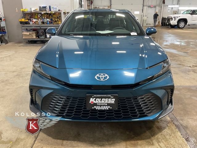 New 2026 Toyota Camry SE image 2