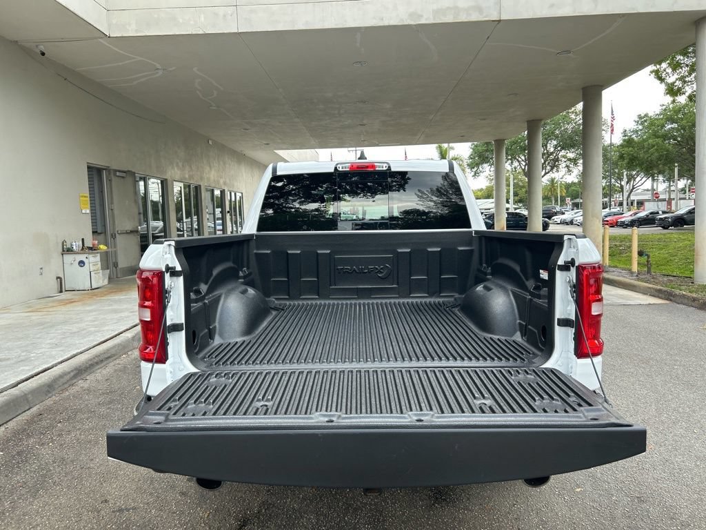 Used 2026 RAM 1500 Laramie AWD/4WD image 38