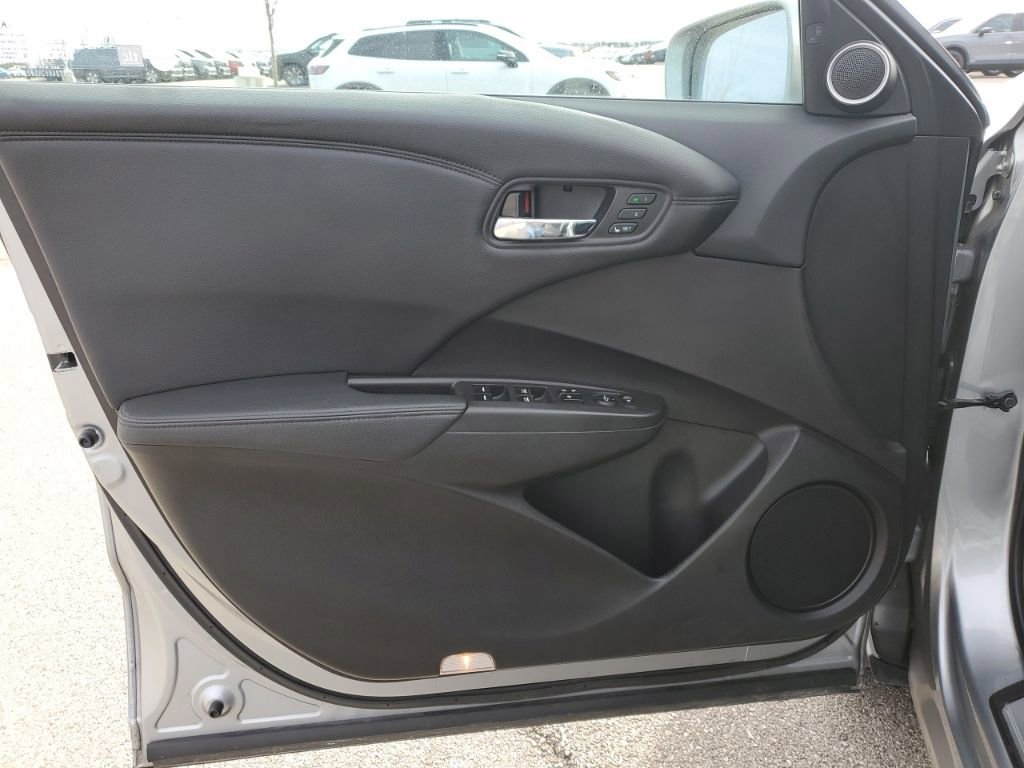 Used 2017 Acura RDX w/ Technology Package image 32