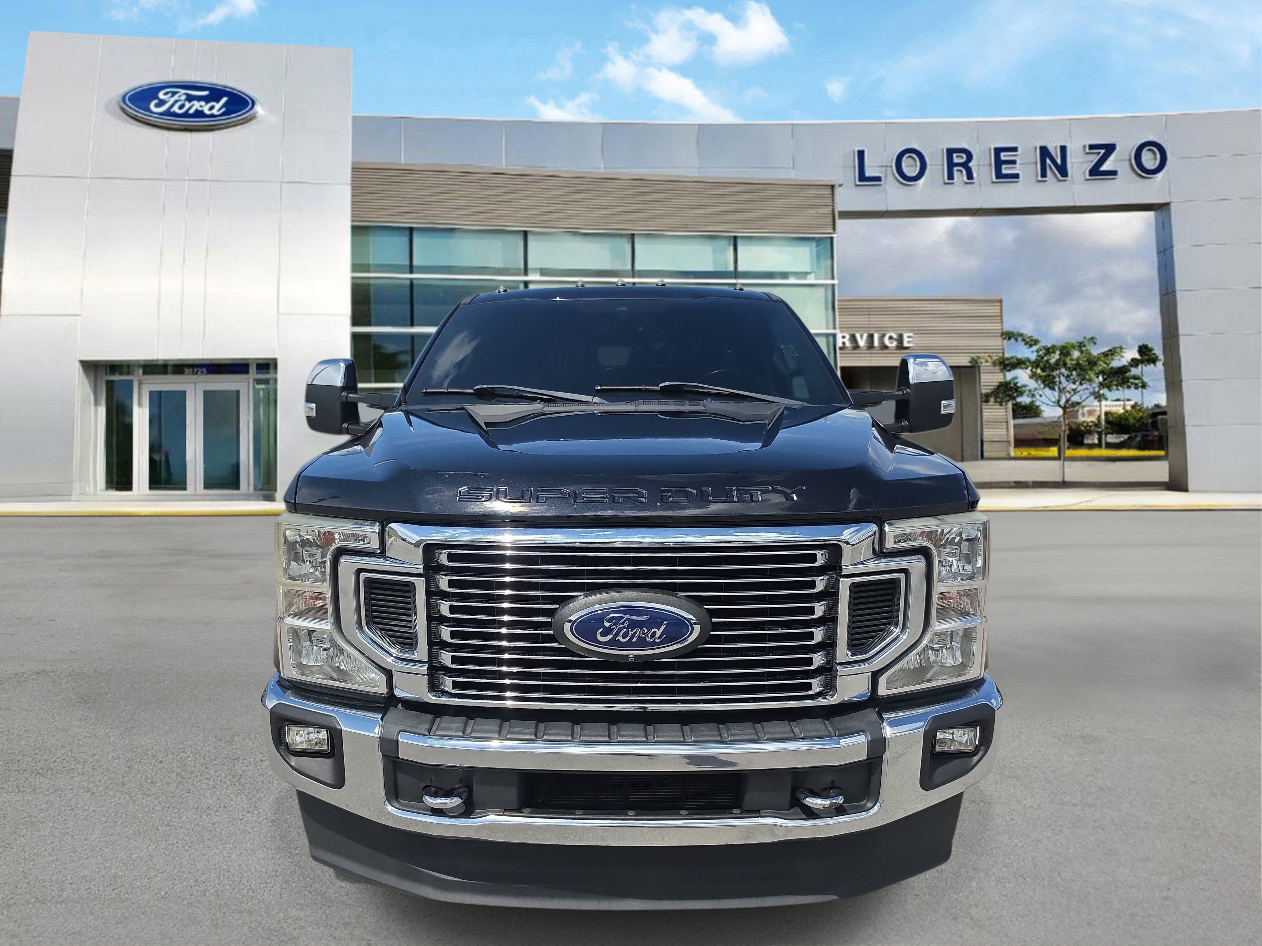 Used 2020 Ford F350 Lariat w/ Lariat Ultimate Package AWD/4WD image 2