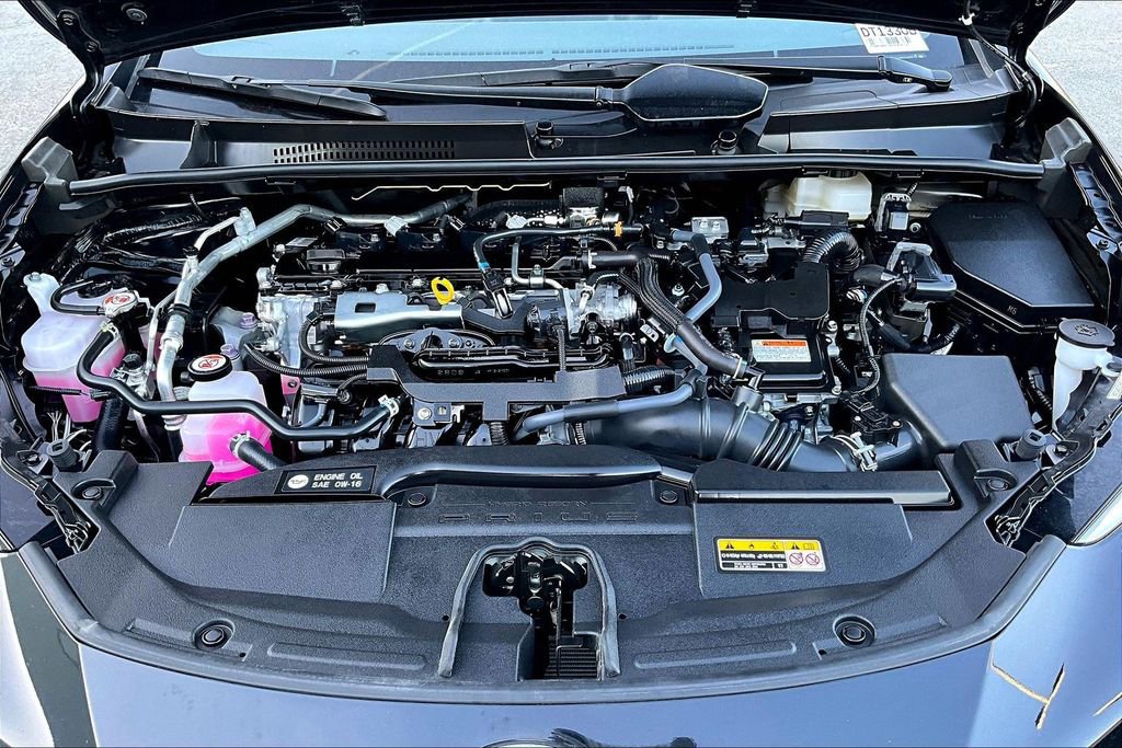 Used 2024 Toyota Prius XLE image 30
