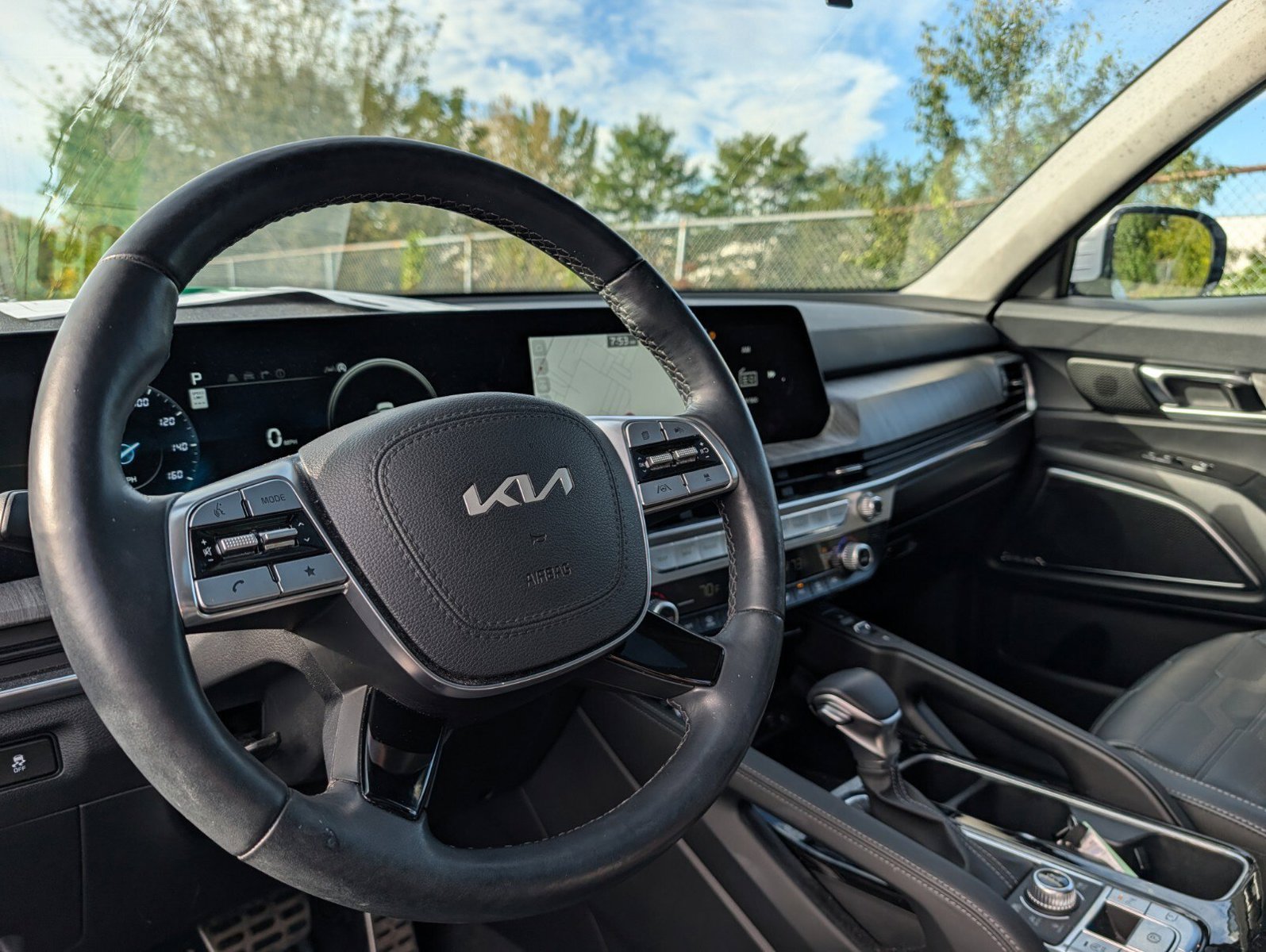 Used 2025 Kia Telluride SX Prestige AWD/4WD image 27