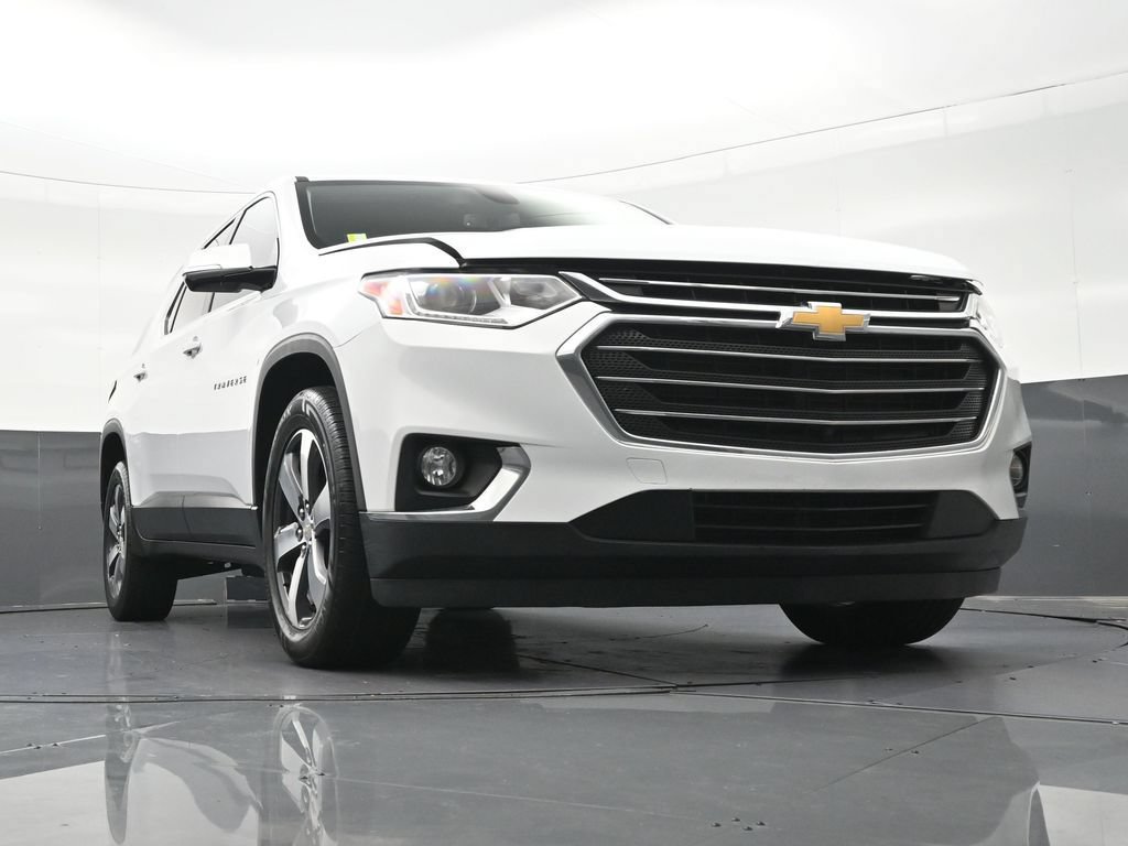 Used 2019 Chevrolet Traverse LT w/ LT Premium Package FWD image 32