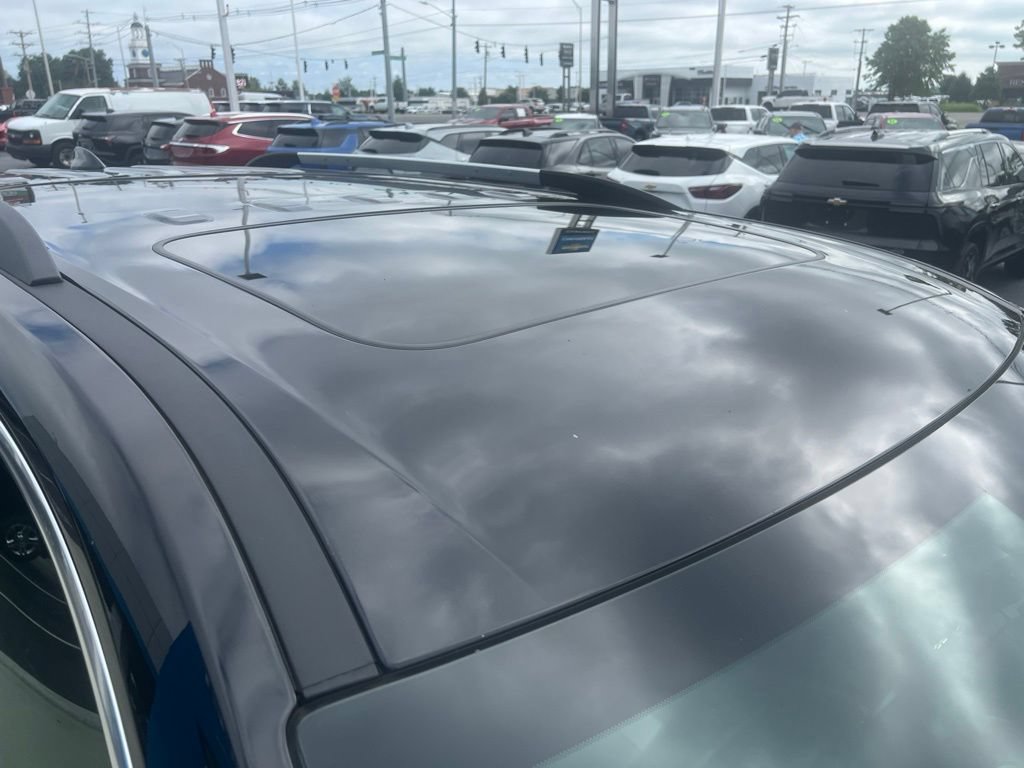 Used 2023 Chevrolet Traverse High Country FWD image 22
