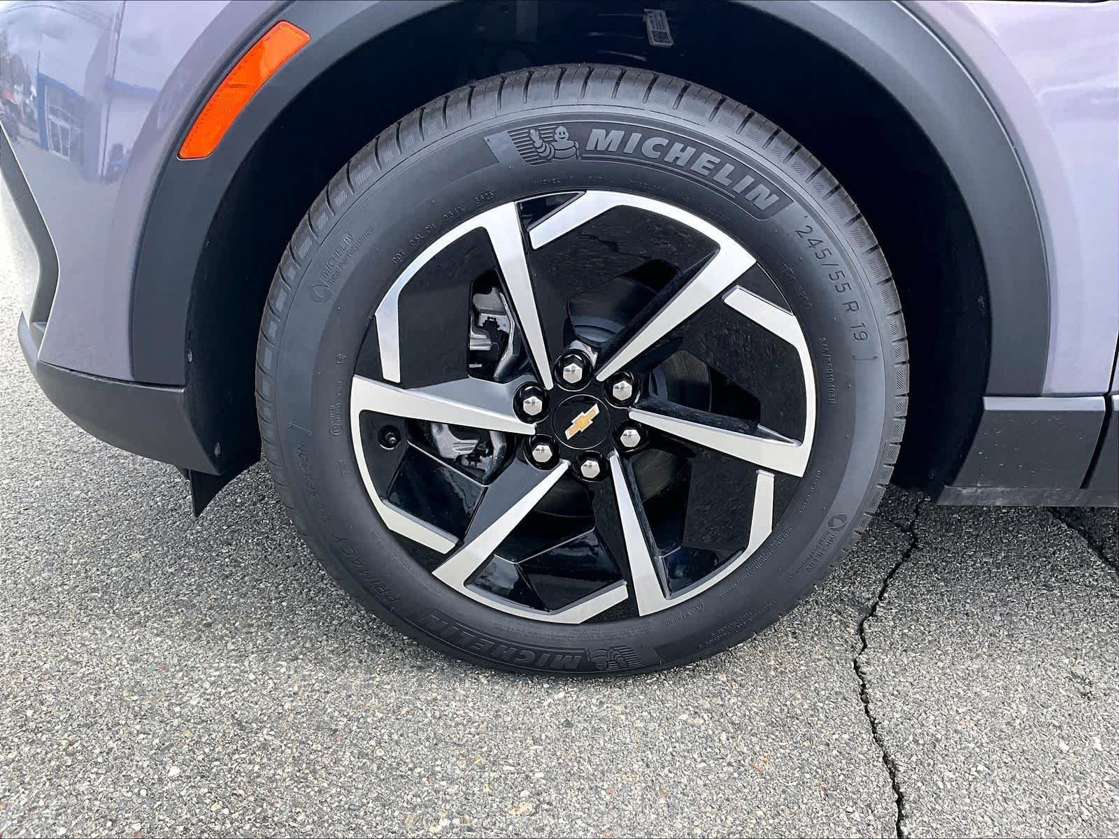 New 2026 Chevrolet Equinox EV LT FWD image 8