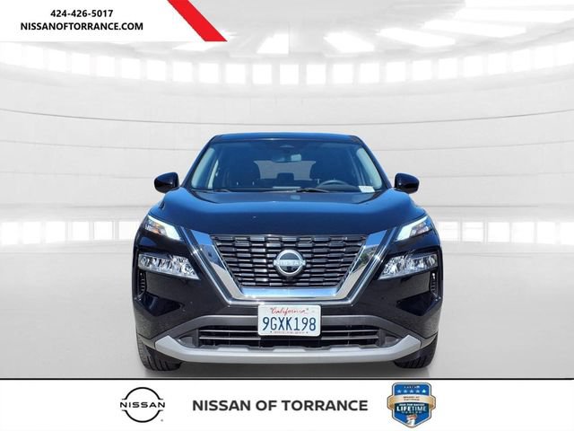 Used 2023 Nissan Rogue SV FWD video 2
