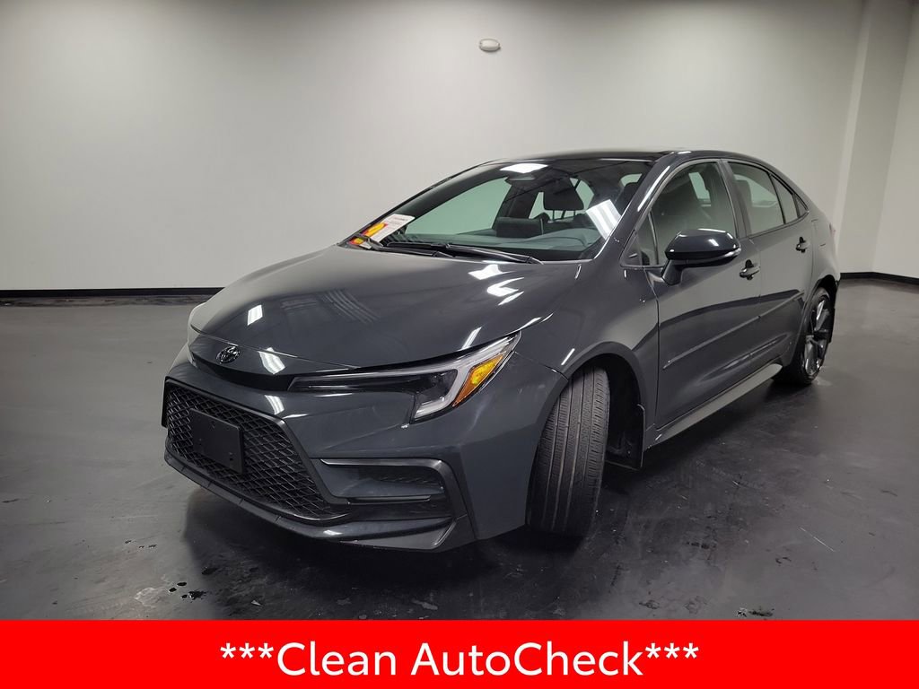 Used 2025 Toyota Corolla XSE image 4