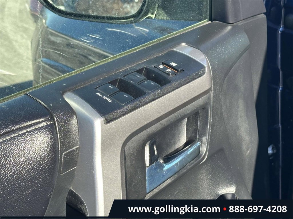 Used 2016 Toyota 4Runner SR5 image 16