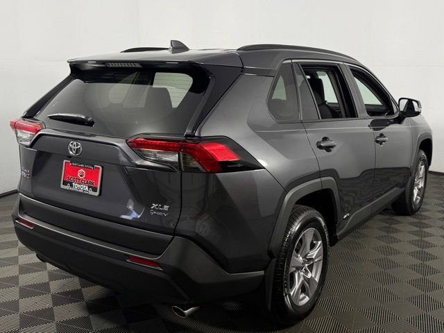 Used 2025 Toyota RAV4 XLE image 8