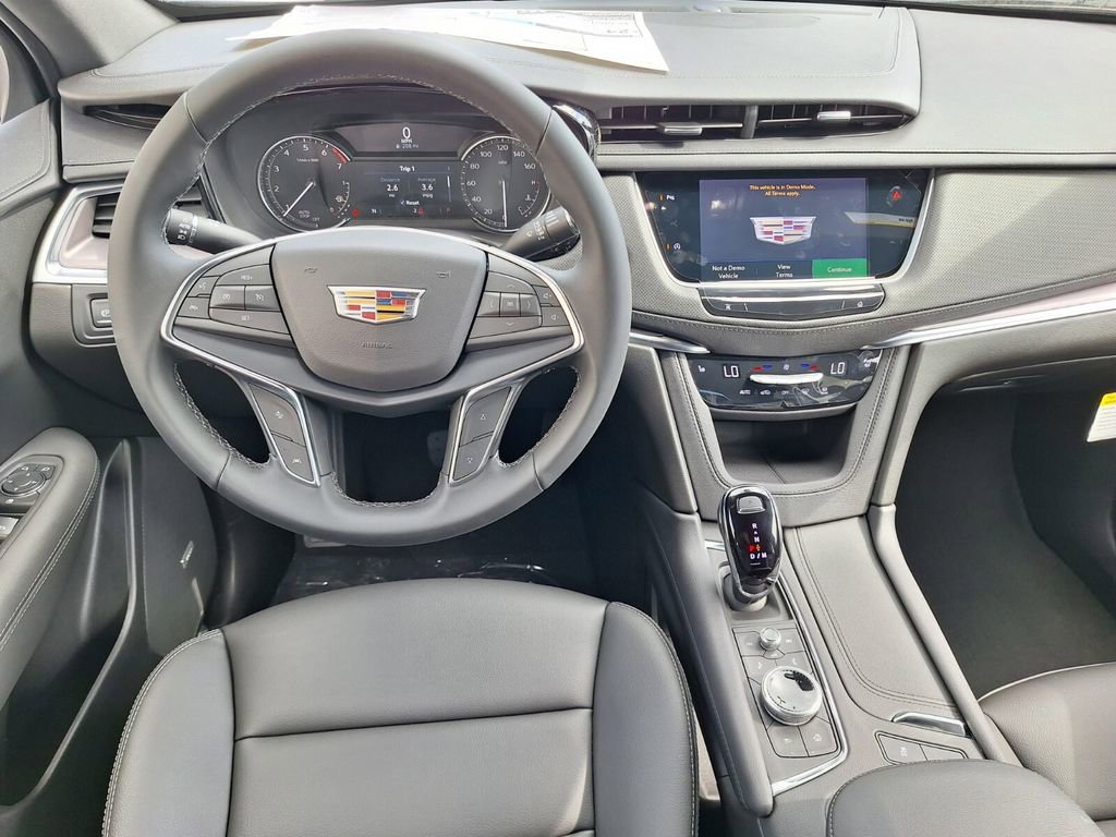 New 2026 Cadillac XT5 Luxury FWD image 9