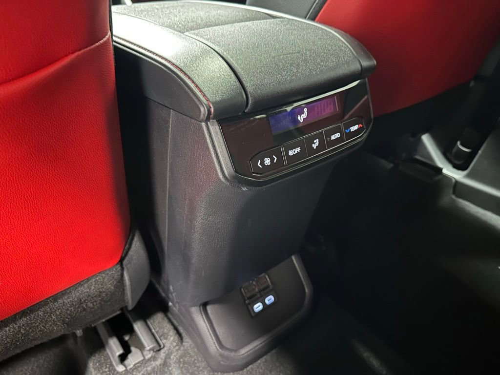 Used 2025 Toyota Highlander XSE image 49